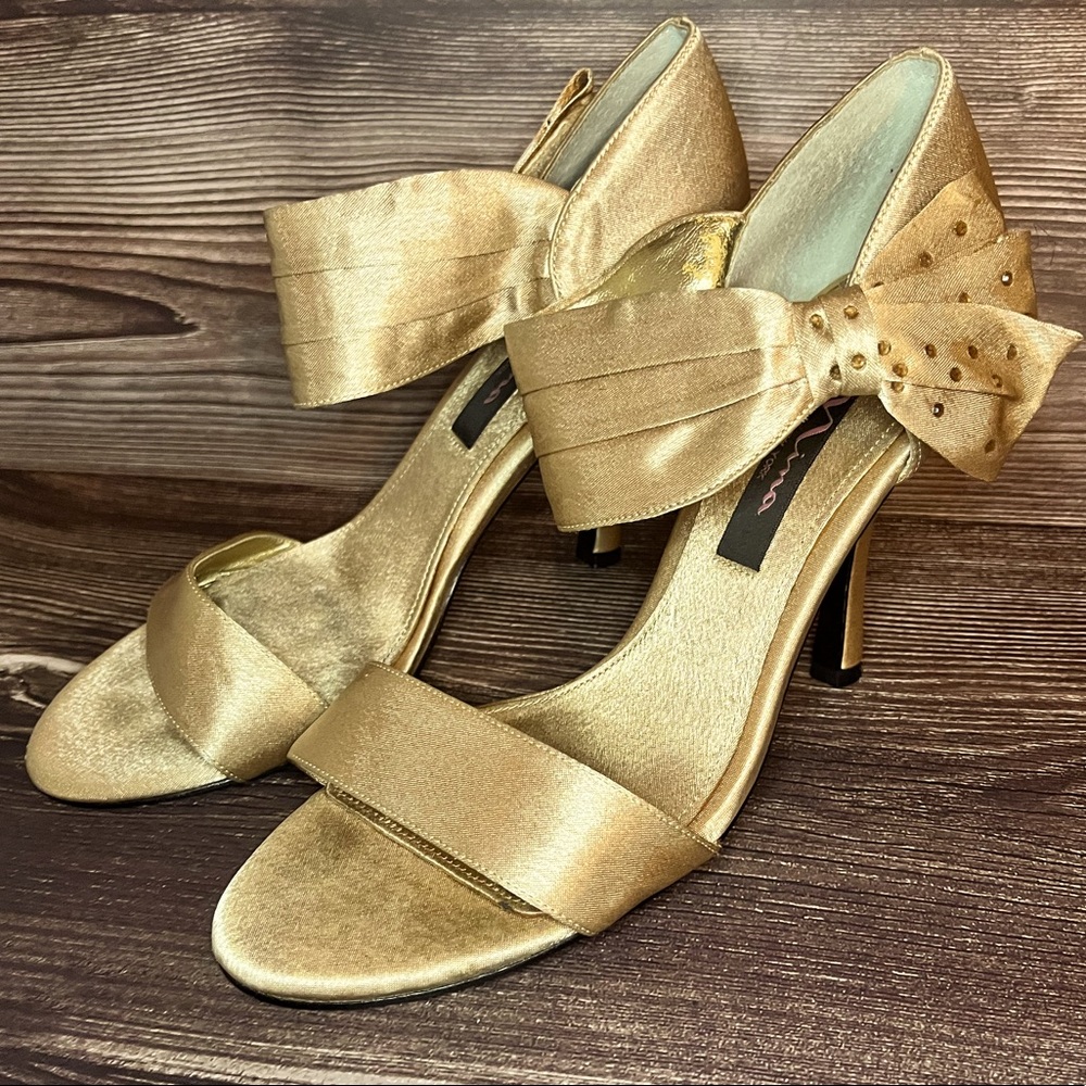 Gold dress shoes